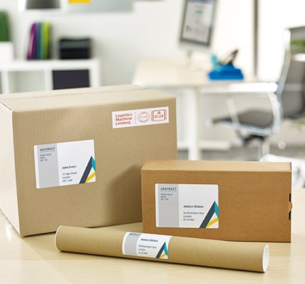 Avery Försändelser & Paket