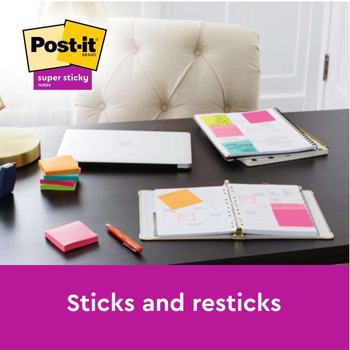 Post-it Super Sticky Mix Färg 76x76mm på skrivbord med anteckningar och planner