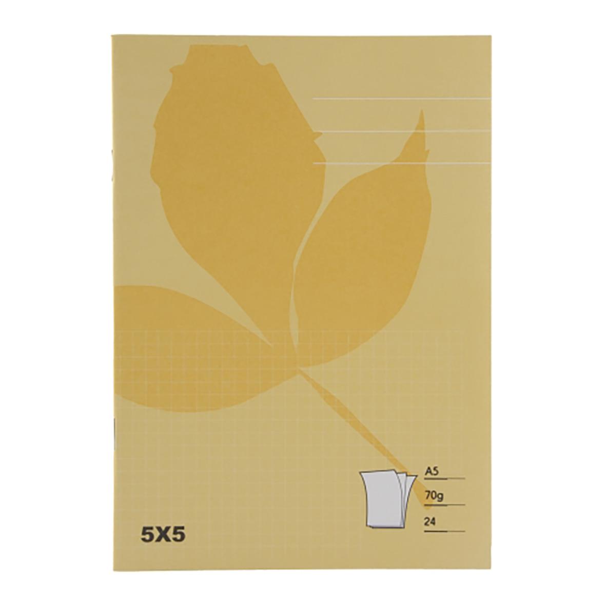 Gult rutat skrivhäfte i A5-format med 24 blad, 5x5 mm rutor och 70 g papper