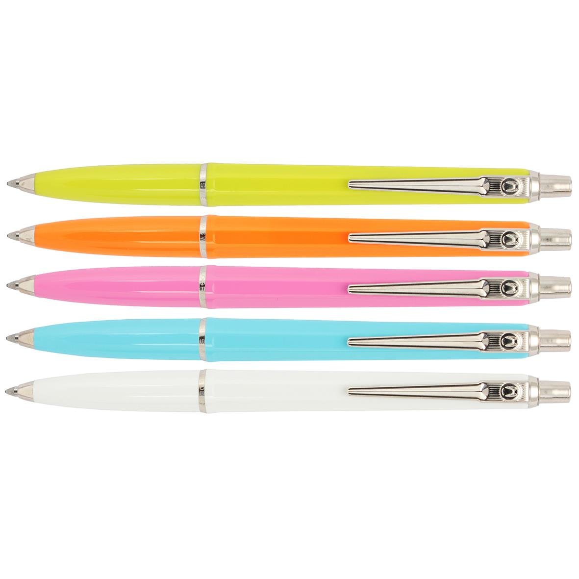 Fyra kulspetspennor i färgglada nyanser: gul, orange, rosa, blå och vit