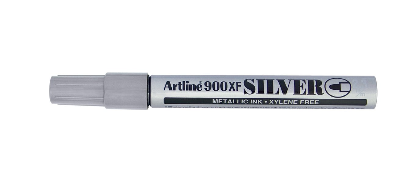Silver metallic markerpen Artline 900XF med 2,3 mm spets