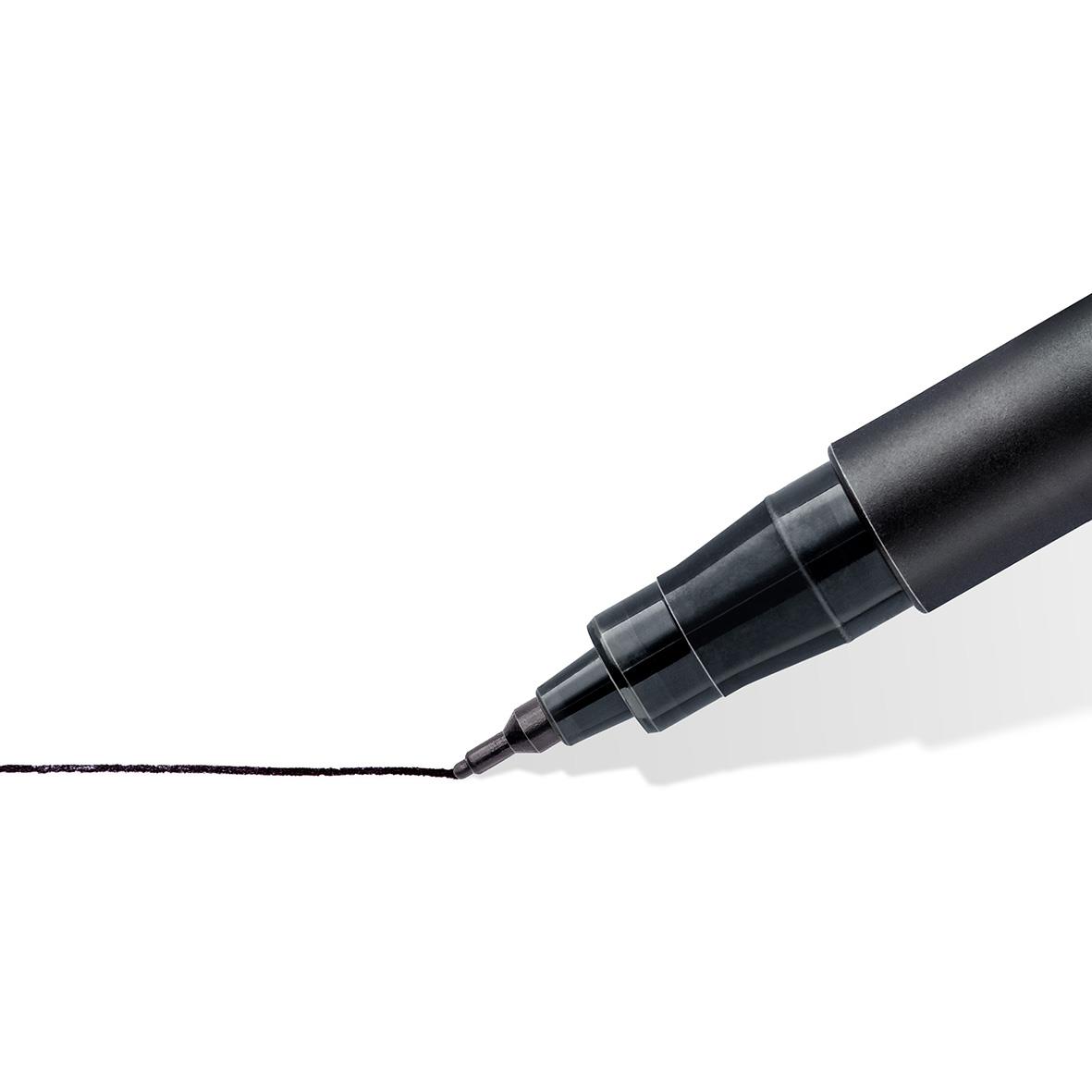 Svart permanent penna Staedtler Lumocolor 313 med 0,4mm spets