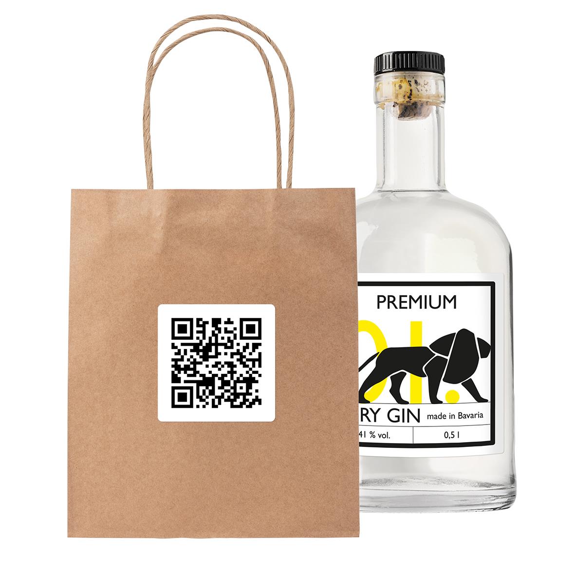 Brunt papperspåse med QR-kodetikett och en flaska gin