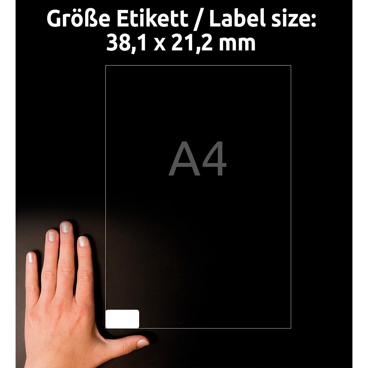 Vit frysetikett Avery Permanent L7971-25 storlek 38,1x21,2mm på svart bakgrund