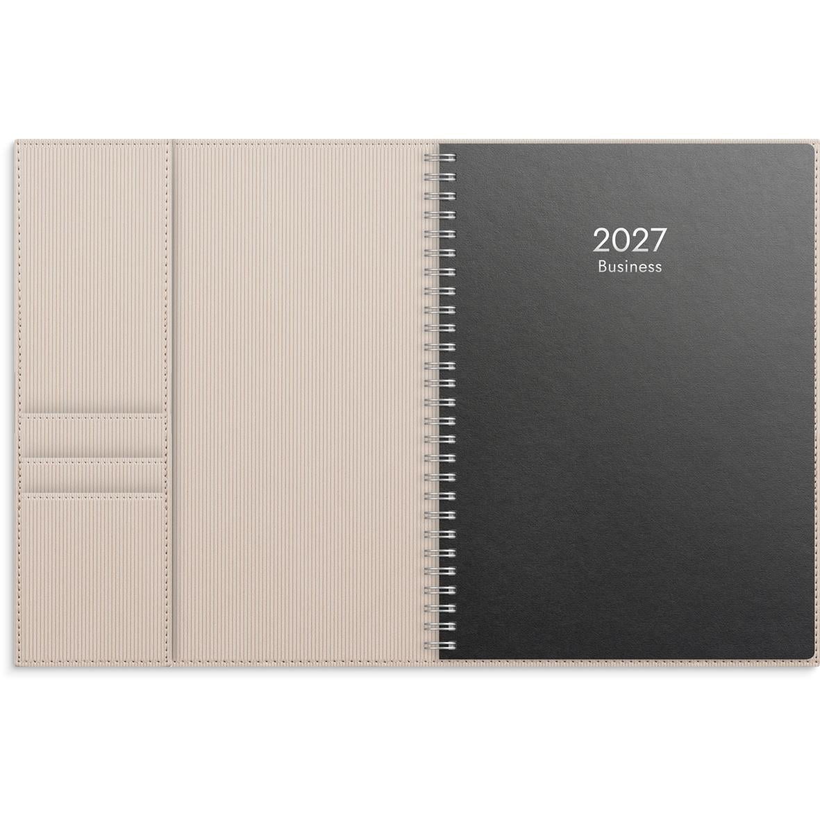 Översikt av en 2026 års affärsrefill för Almanacka Burde 1040 A5, visar veckoplanering för augusti.