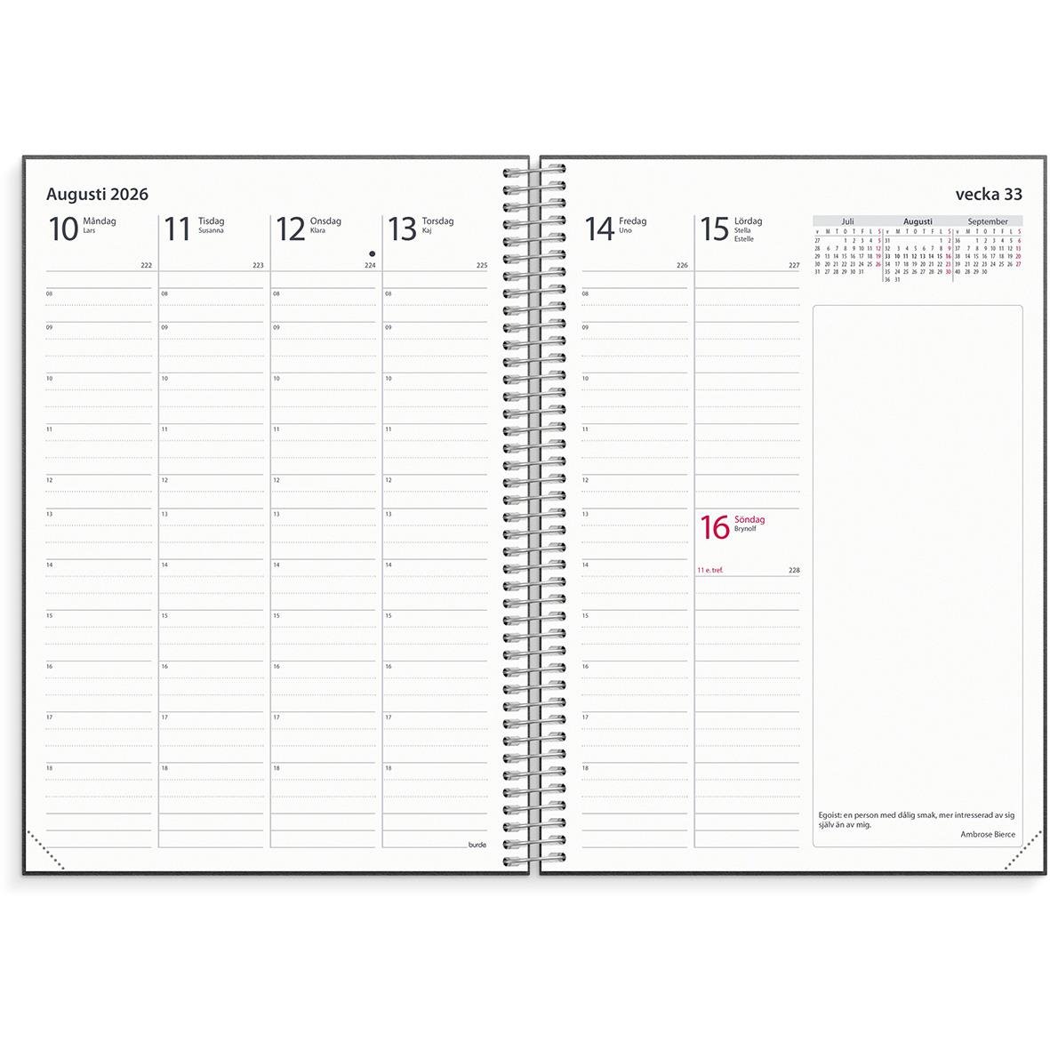 Översikt av en noteringskalender för augusti 2026 med veckodagar och datum i en spiralbunden almanacka