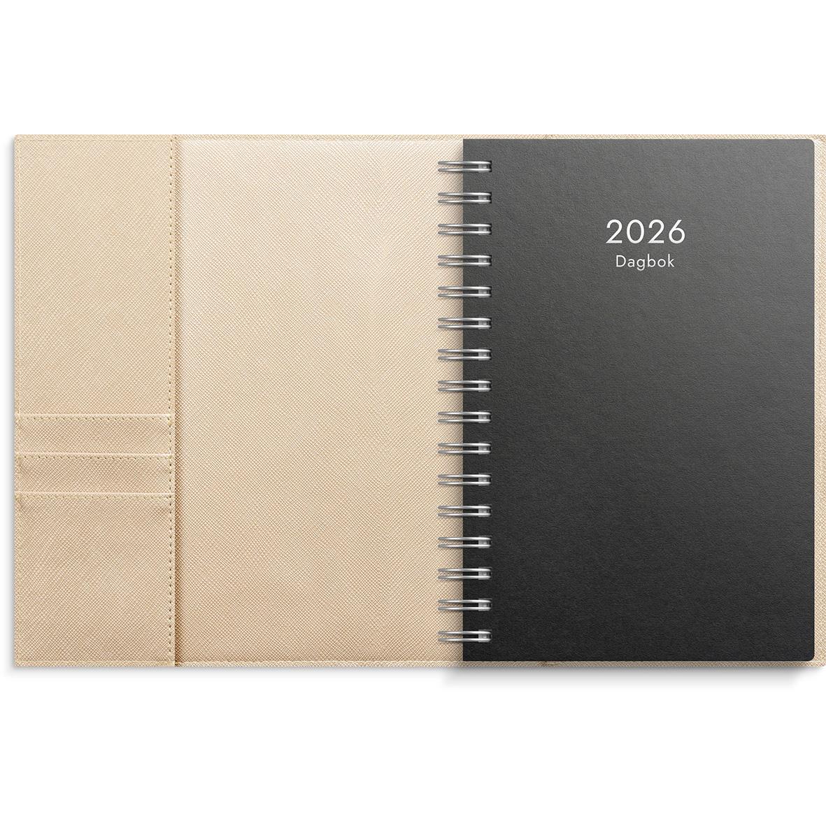 Beige konstläderdagbok för 2026 med spiralbindning och plats för anteckningar