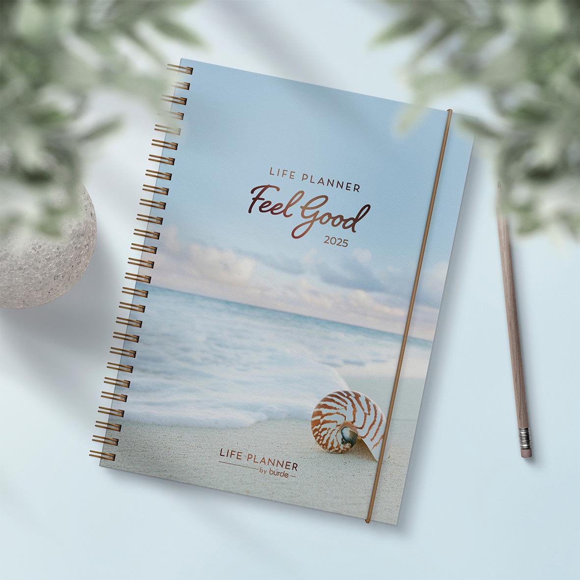 A5 Life Planner Feel Good 2026 almanacka med havsbild och snäcka på omslaget