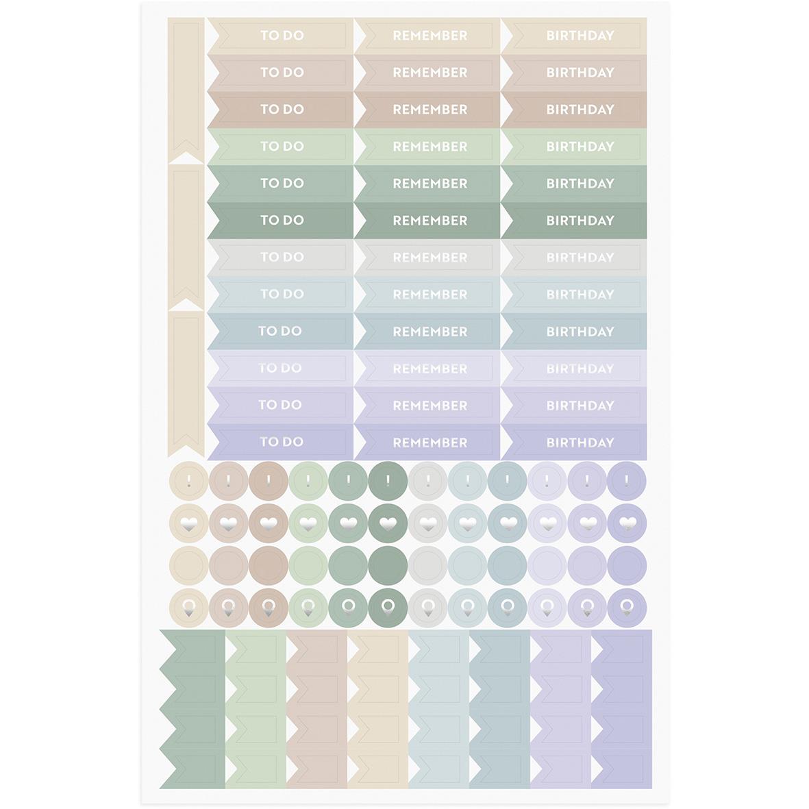 Familjeplanerare för 2026 i A5-format med att-göra-listor, påminnelser och födelsedagskalender i pastellfärger
