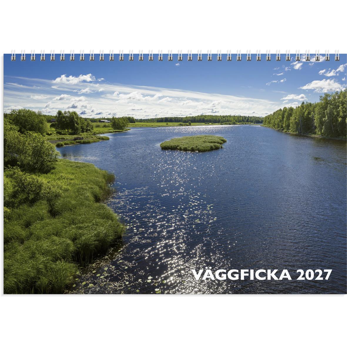 Väggkalender med landskapsbild av en flod och höstträd, visar september 2026