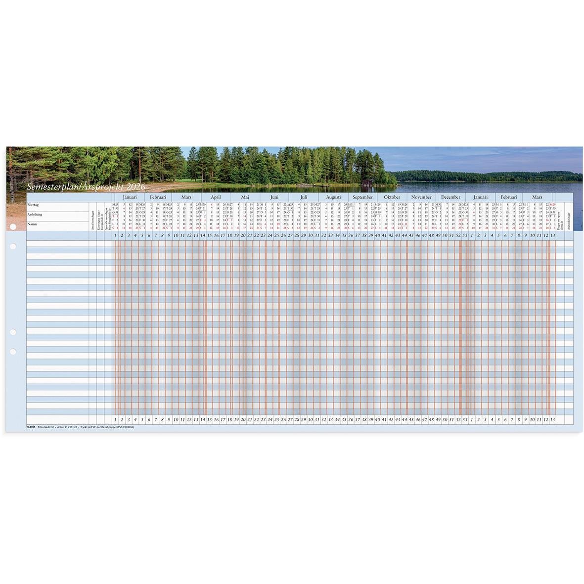 Planeringsblad för semester 2026 i en almanacka med en bild av en sjö och träd i bakgrunden