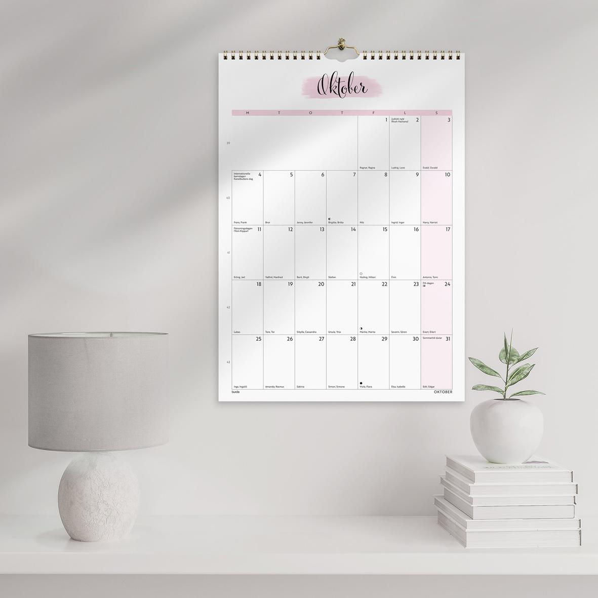 Väggkalender för februari 2026 med plats för anteckningar och organiseringsfunktioner