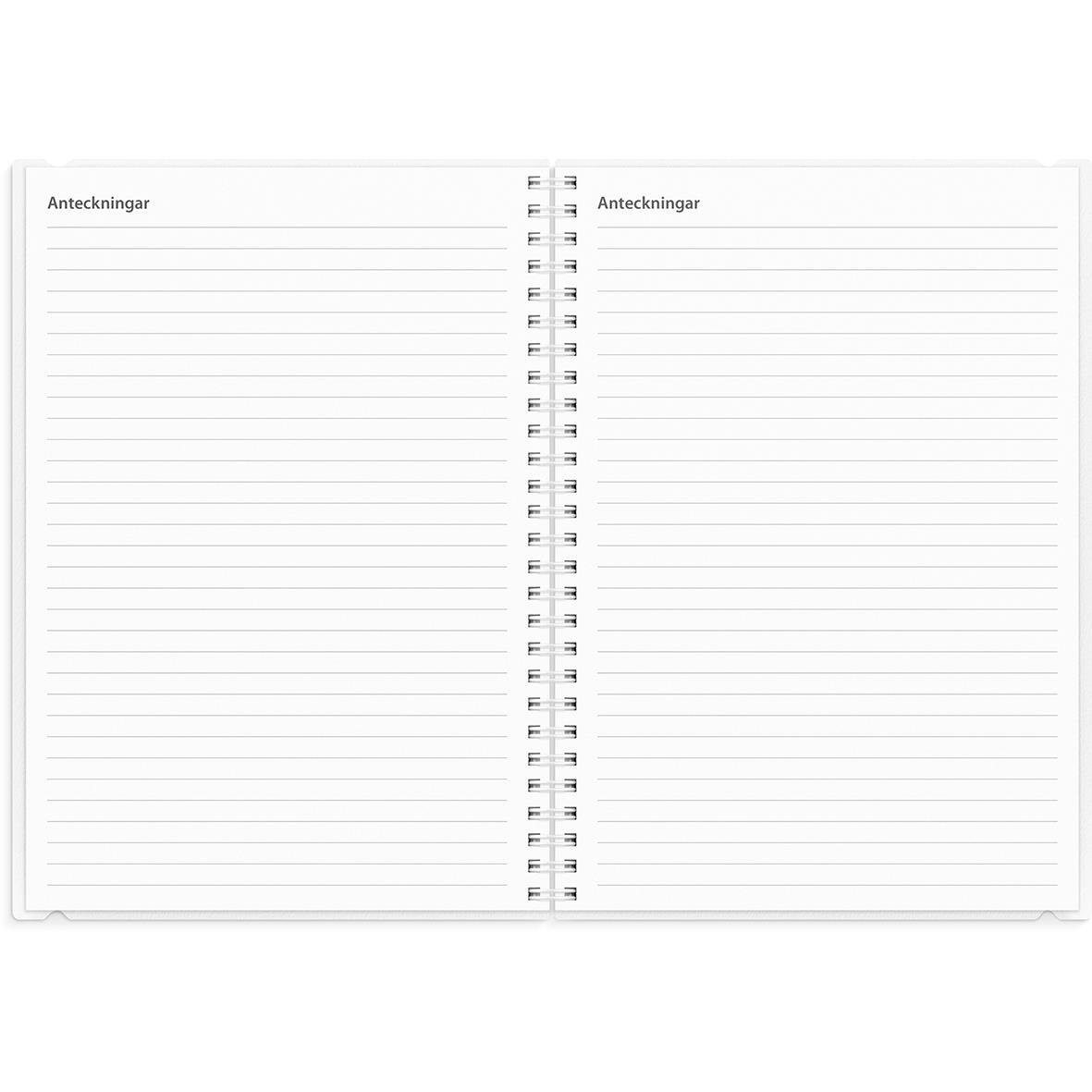Öppnad almanacka med anteckningssidor för studieplanering och anteckningar i A5-format