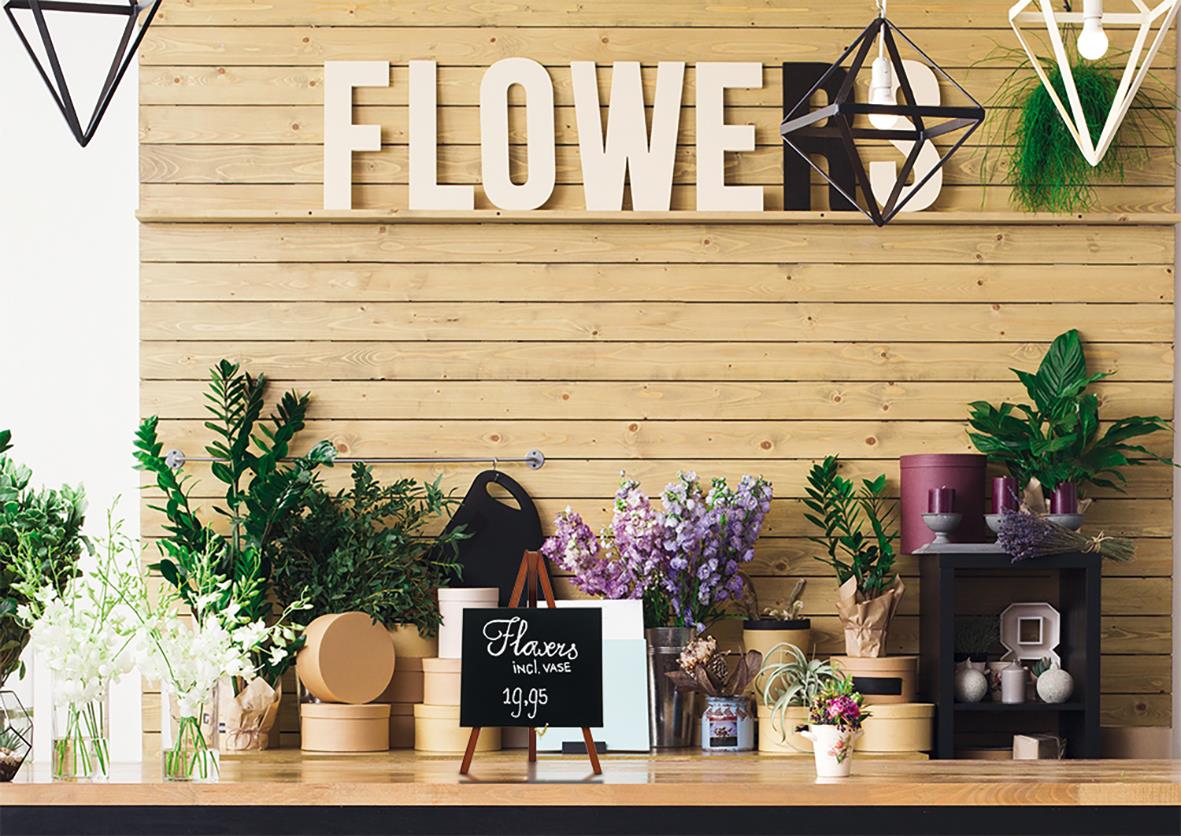 Griffeltavla Securit Ink Ministaffli Mahogny 24,4x15x13,5cm med blomster och växter på bakgrund av träpanel