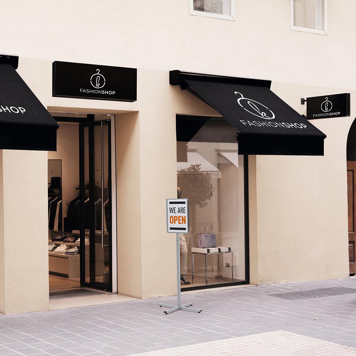 Golvskylt för utomhusbruk i A3 storlek, antracitgrå, med information för butik