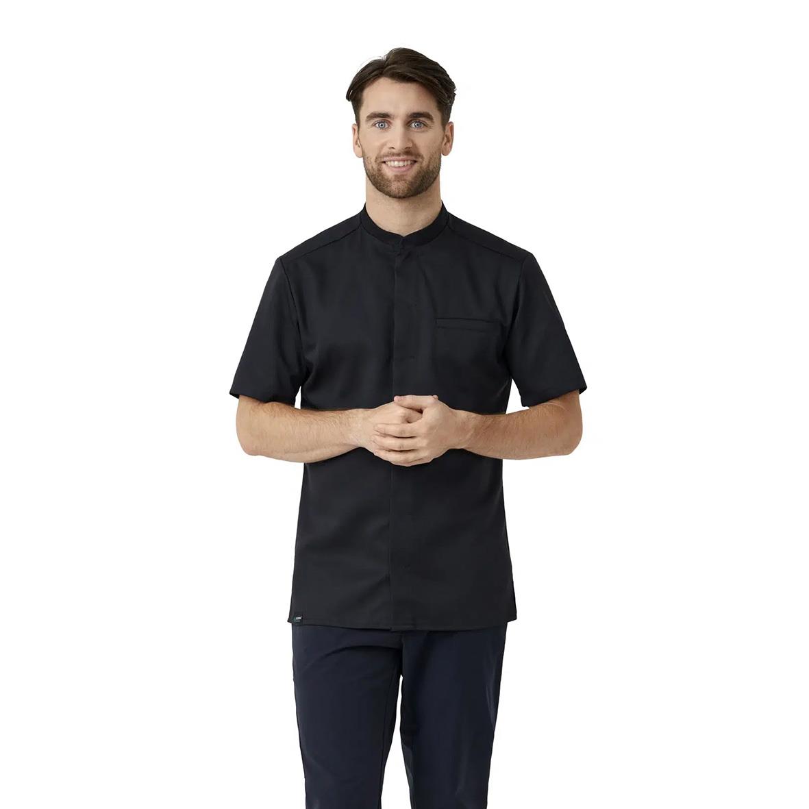 Man i svart kockjacka Kentaur 25284 Svart M står mot vit bakgrund