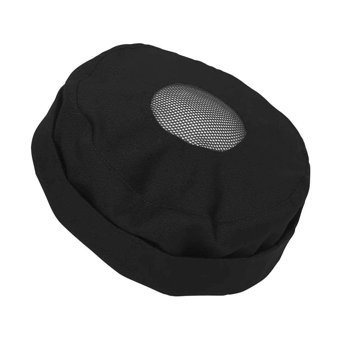 Svart mössa med nätöppning i mitten, storlek XL
