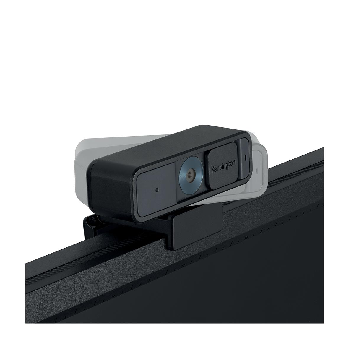 Webbkamera Kensington W2000 1080P monterad på en skärm