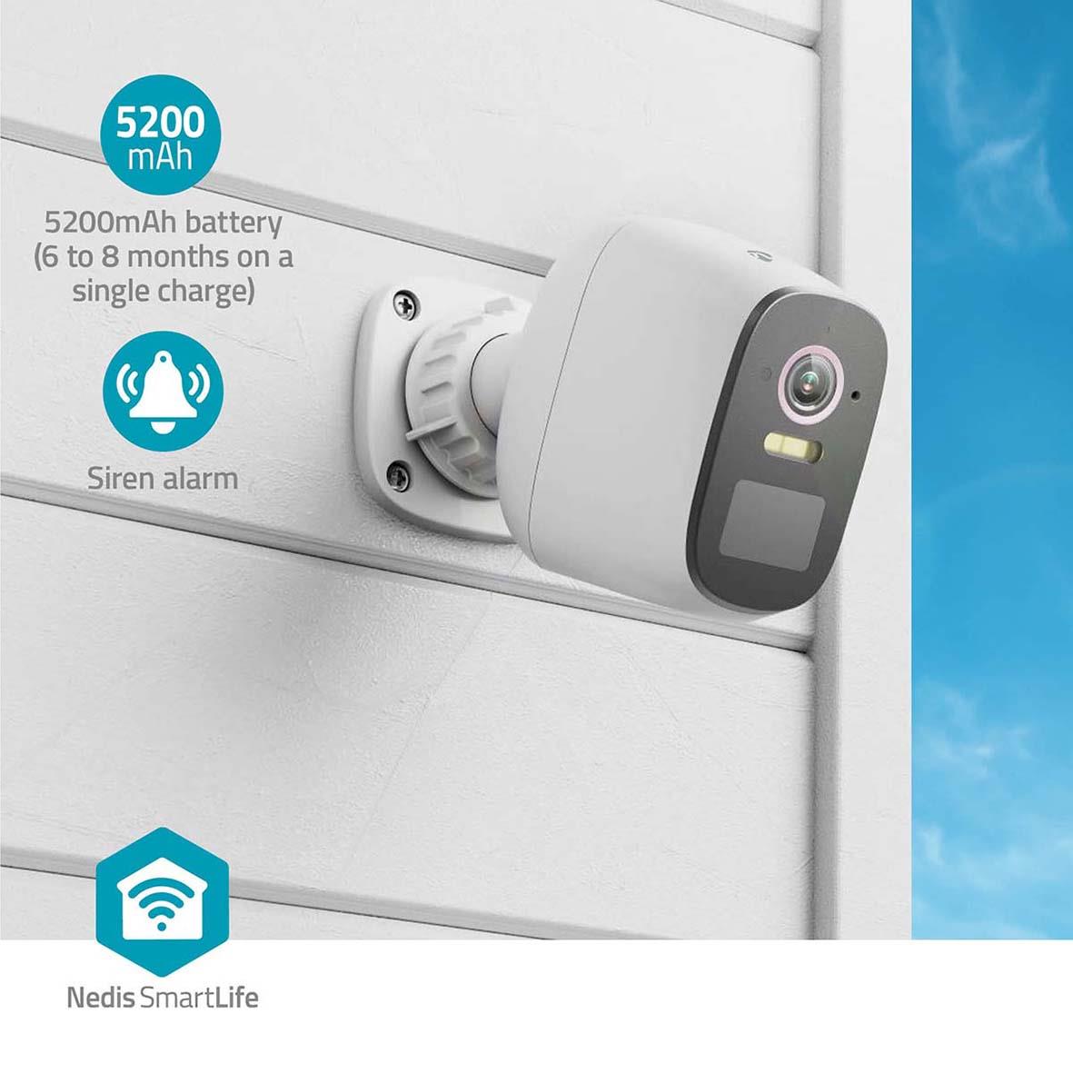 Vit utomhusövervakningskamera från Nedis med 5200mAh batteri, sirenalarm och Wi-Fi