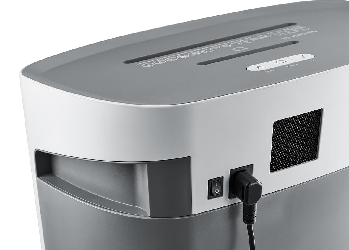 Dahle PaperSafe 420 P5 dokumentförstörare med grå och vit design och strömbrytare