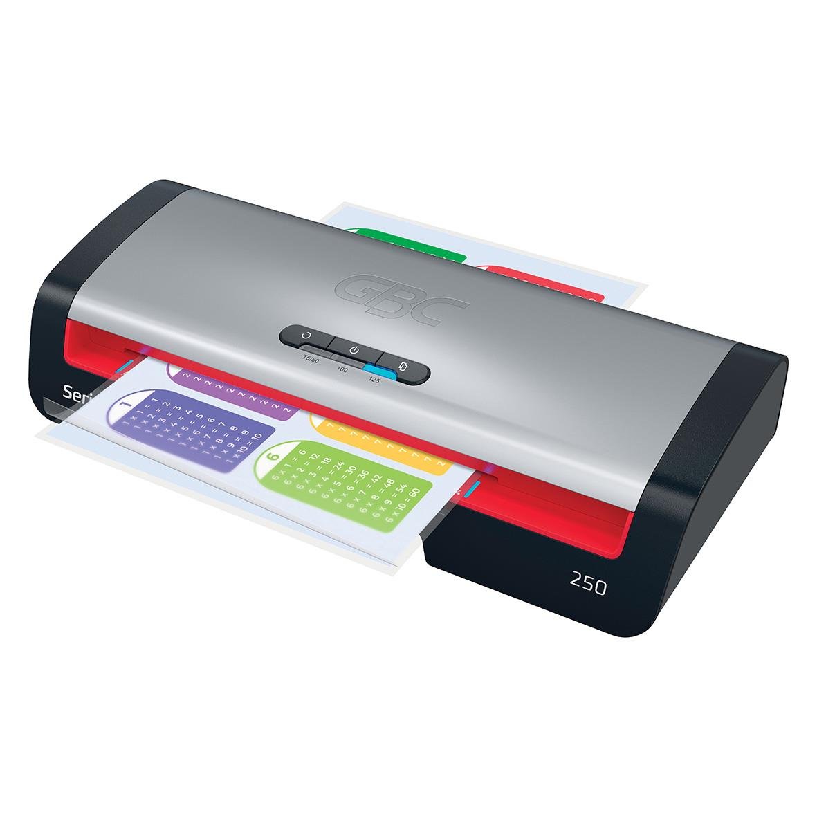 Lamineringsmaskin GBC 250 Series 2 A4 med dokument som lamineras