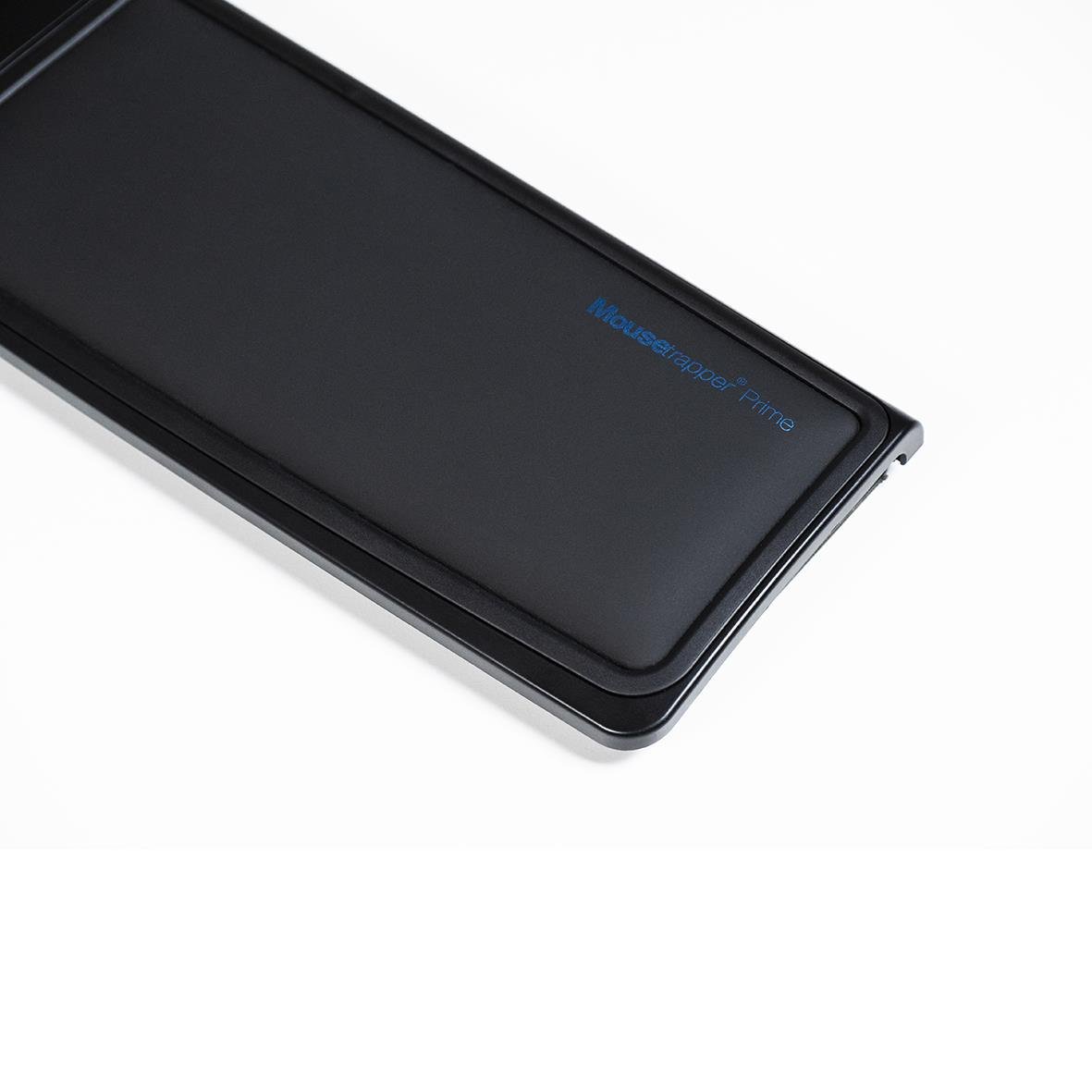 Trådlös ergonomisk mus Mousetrapper Prime på vit bakgrund