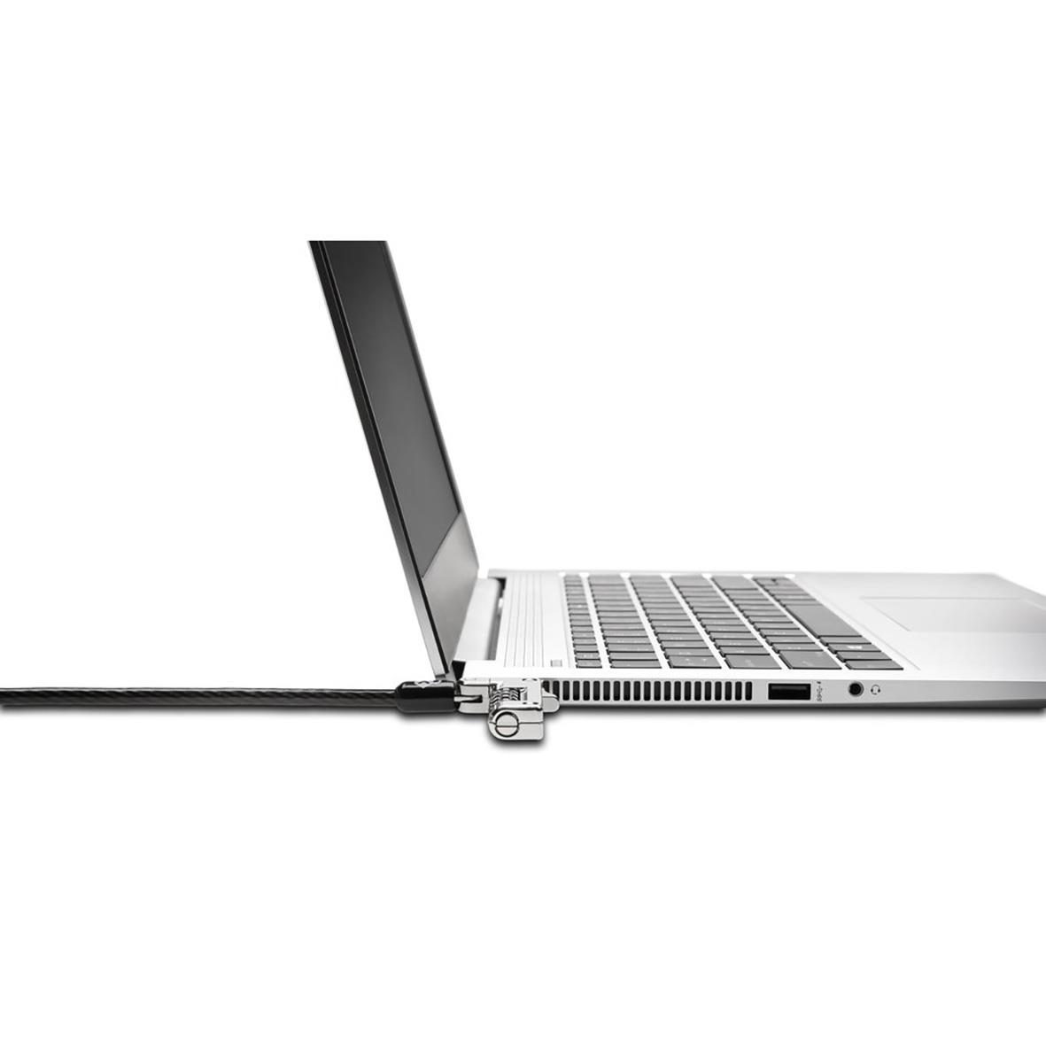Kombinationslås Kensington NanoSaver Slim kopplat till en laptop