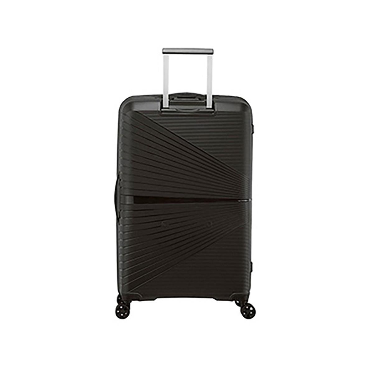 Svart resväska med hjul och teleskophandtag
