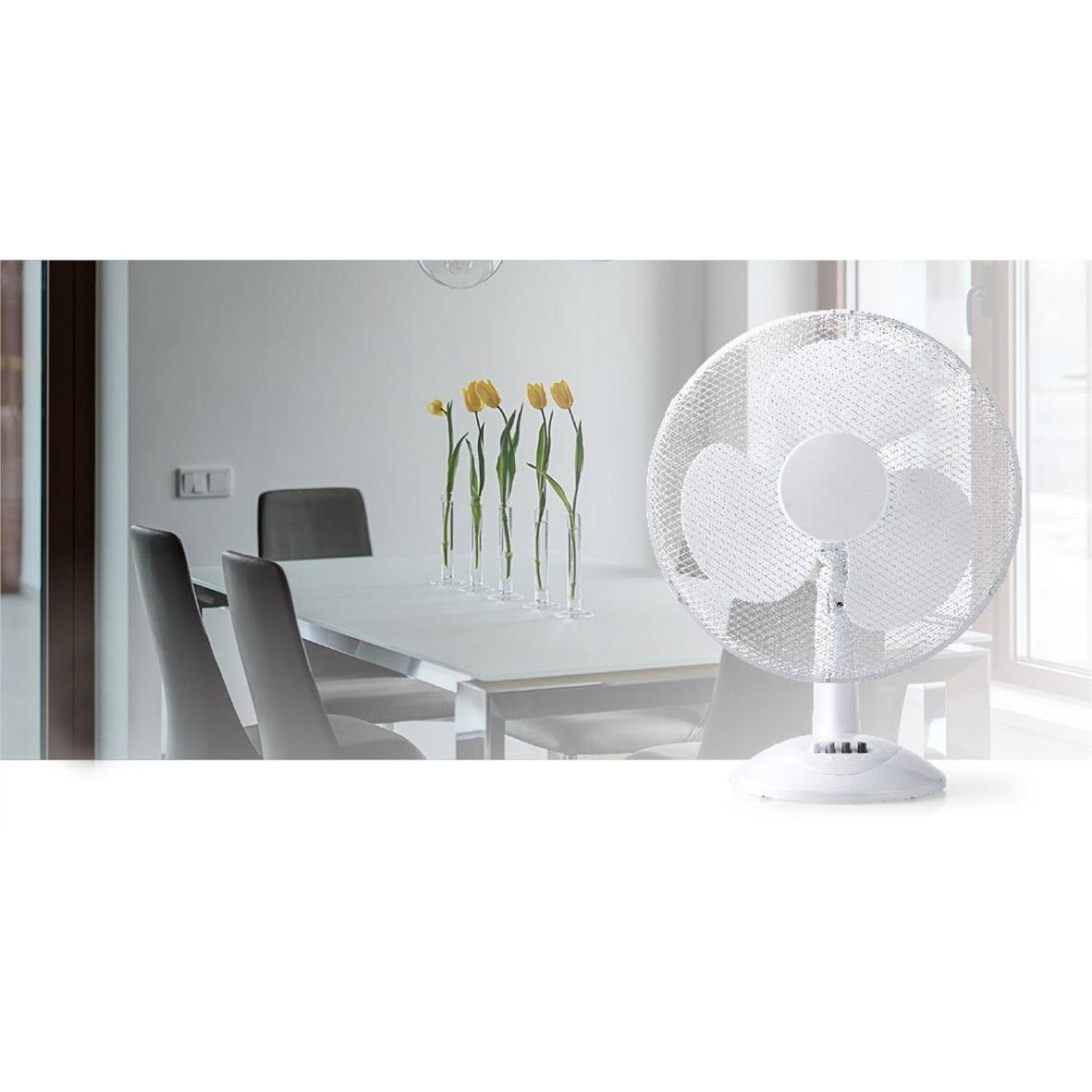 Vit bordfläkt Nedis 40cm på ett bord i ett modernt kök eller matsal