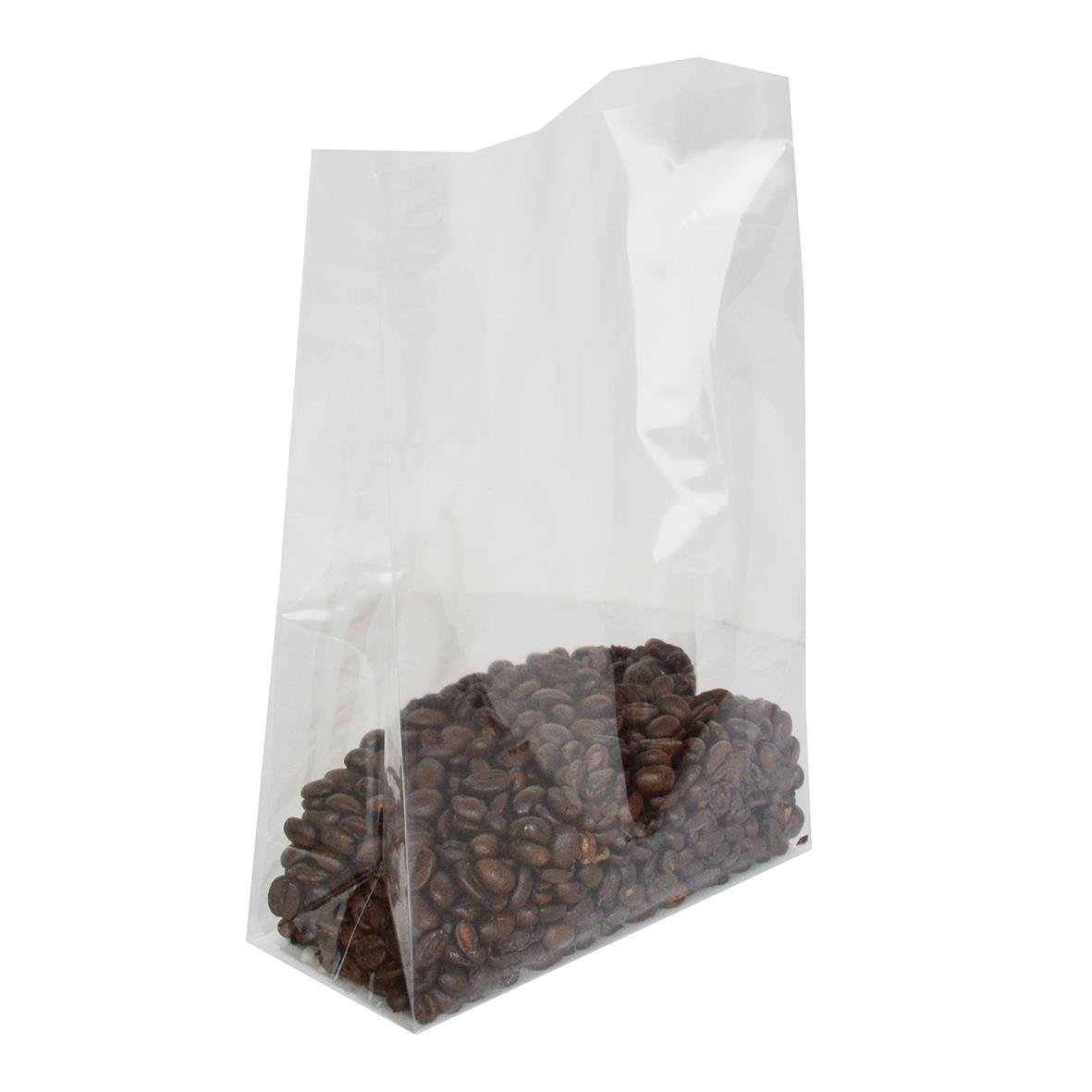 En tom cellofanpåse med kaffe- eller chokladbitar inuti