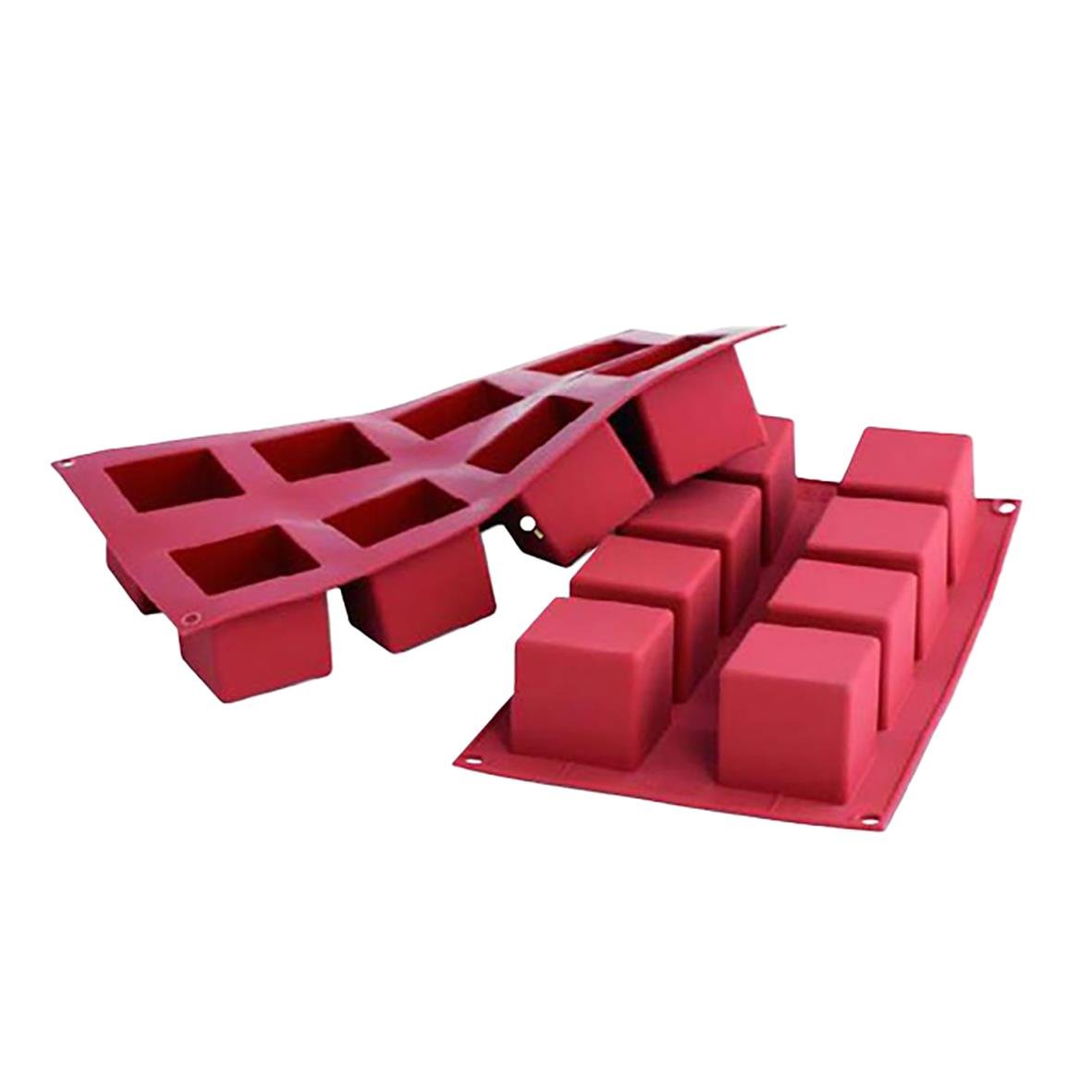 Silikonform med åtta kuber på 50x50x50mm, formad som en figur