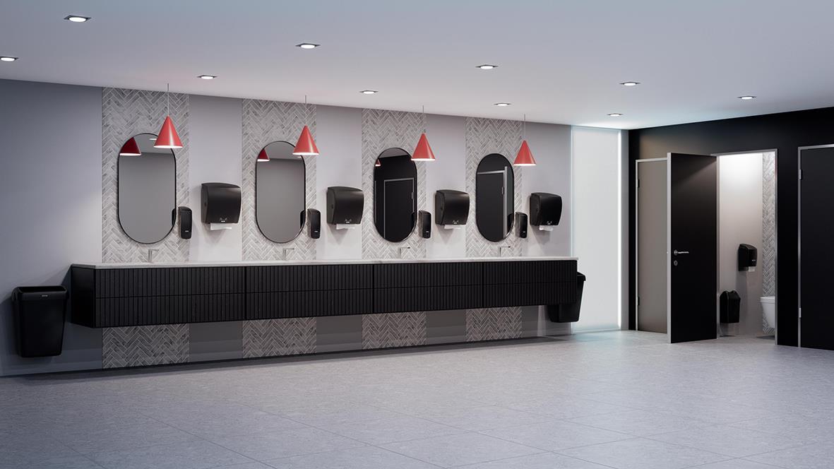 Tvåldispensare Katrin Svart 1000ml monterad på vägg i badrum eller tvättstuga