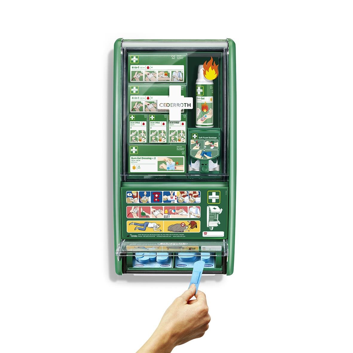 Första hjälpen station för brännskador från Cederroth med olika förbandsmaterial och instruktioner