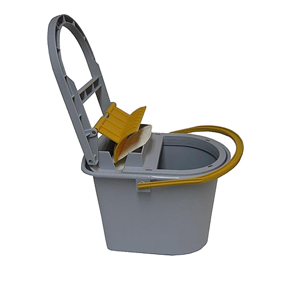 Mopppress och svabbpresshink för städning