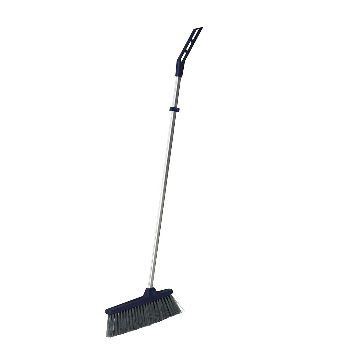 Blå sopborste med 94 cm skaft för städning