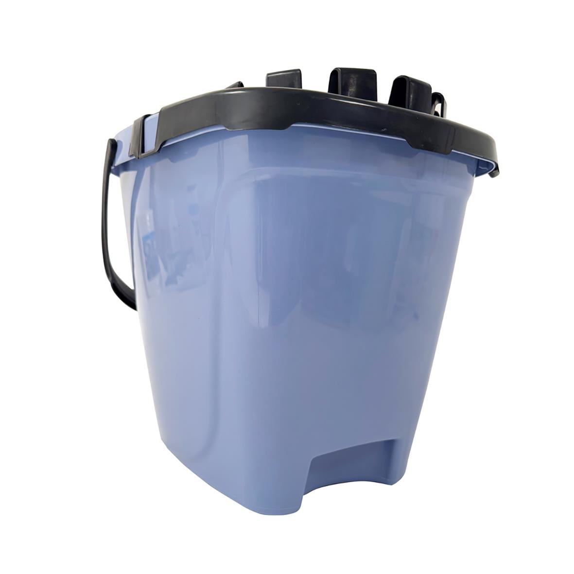 Blå hink Max Minisvabb 14L med svart lock och handtag