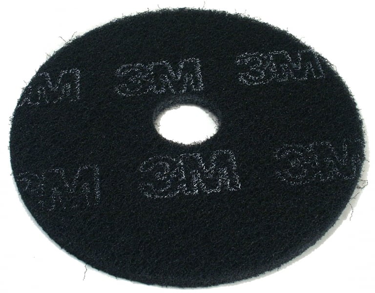 Svart Scotch-Brite Premium skurrondell med 18 tum diameter och 3M-logga