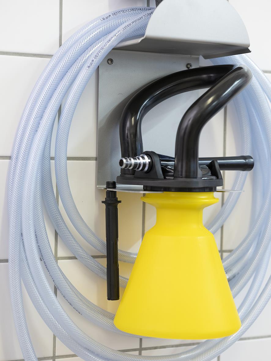 Upphängning till skumspruta Vikan rostfri med slang och gummidocka