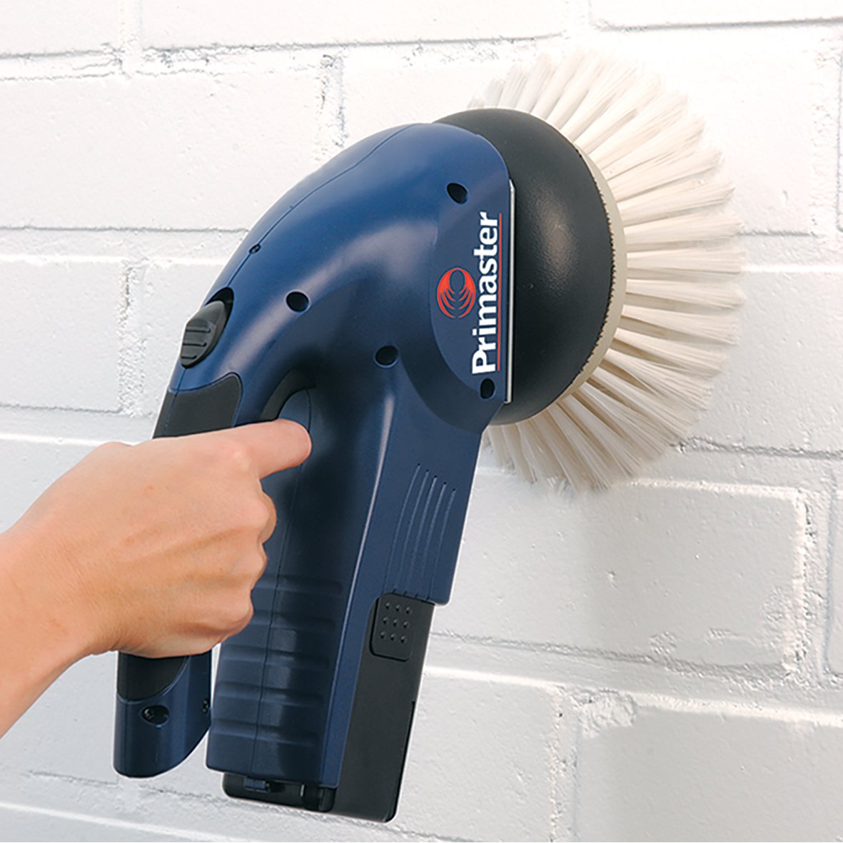 Skurmaskin Wetrok Primaster Combi som används för rengöring av väggar