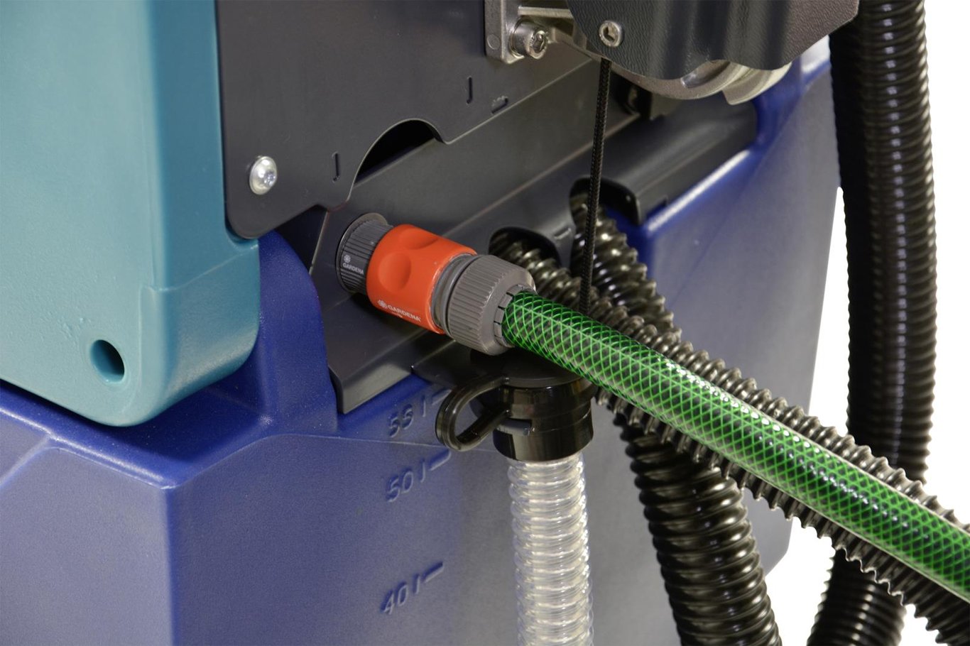 Kombiskurmaskin Wetrok Esprit Dosing med anslutningar och slangar