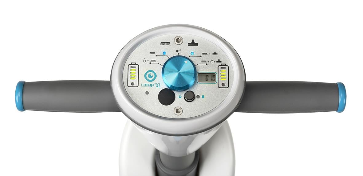 Kombiskurmaskin i-Mop XL Plus med kontrollpanel och borstar