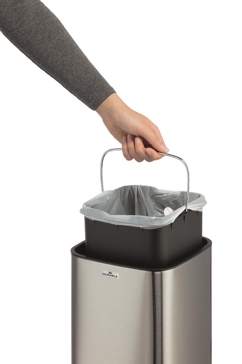 SILVER papperskorg med sensorstyrning och plastpåse, kapacitet 6L, hand som håller handtag