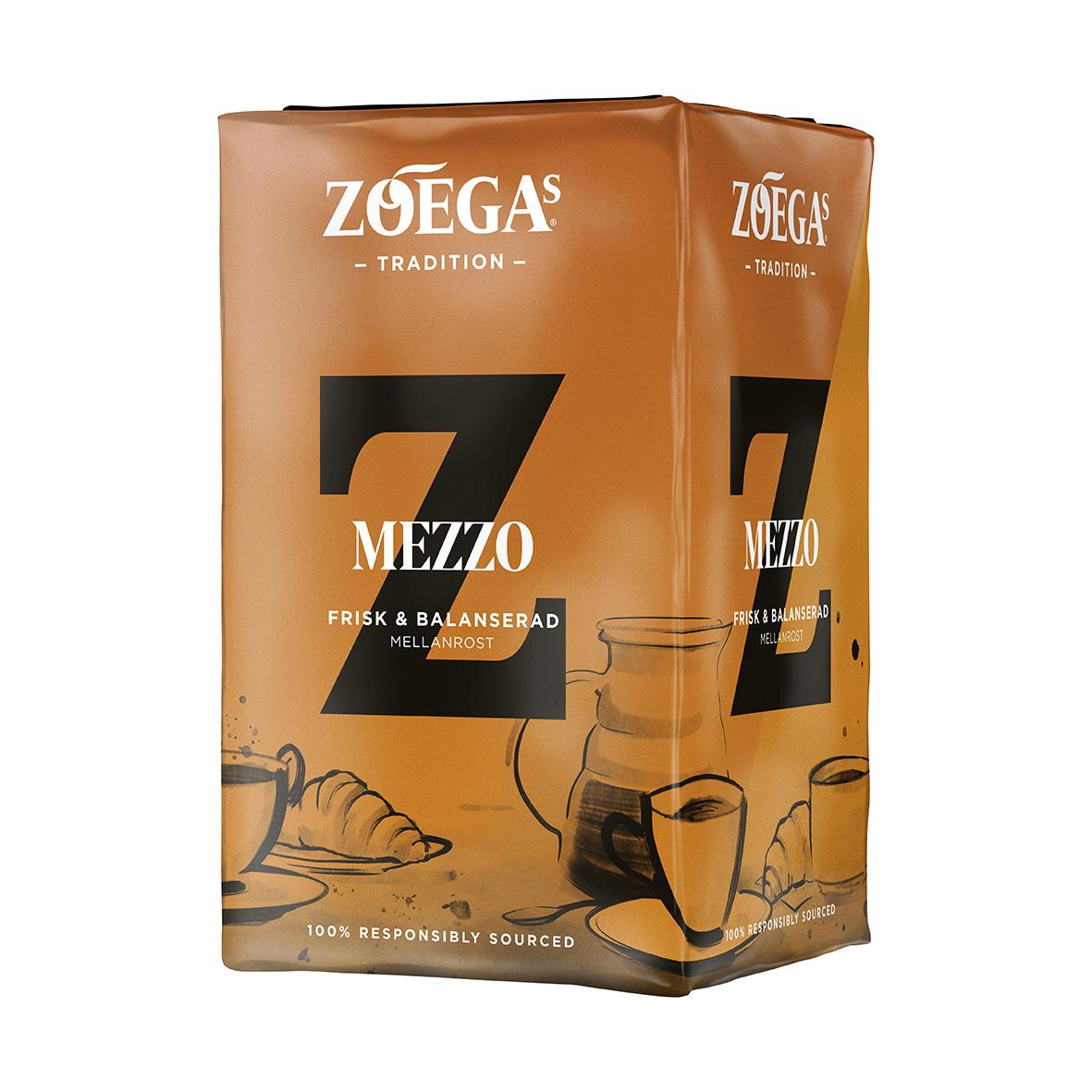Kaffe Zoégas Mezzo Brygg 450g i brunt paket med kaffekanna och croissant