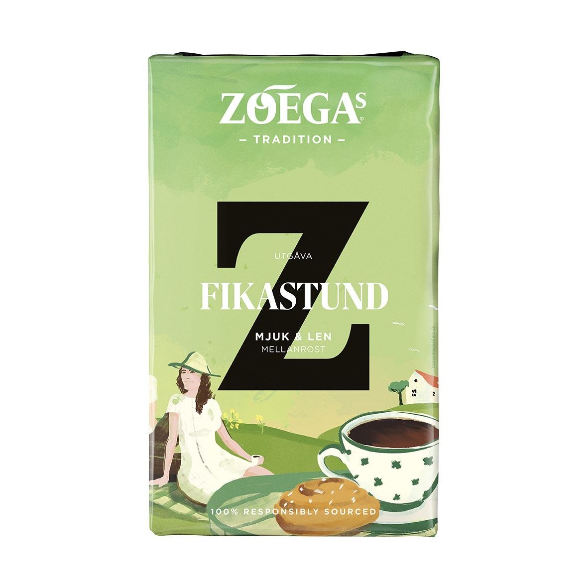 Förpackning av Zoégas Fikastund bryggkaffe 450g med bild av en kvinna, kopp och kaka på grönt landskap