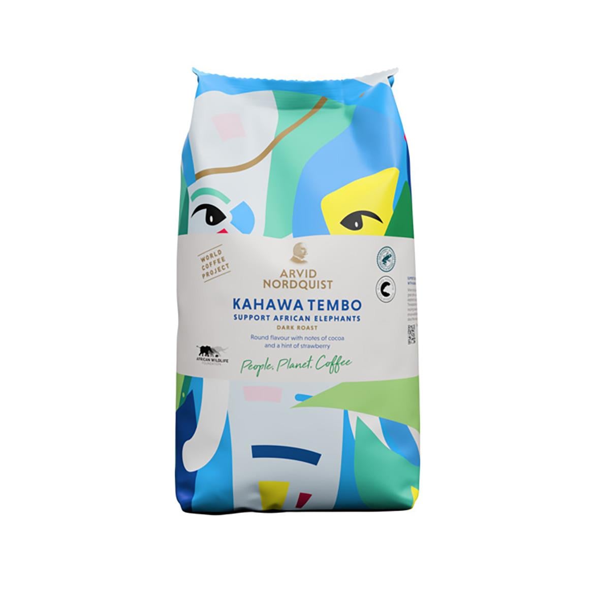 Förpackning av Arvid Nordquist Kahawa Tembo hela kaffebönor 750g med färgglad design och elefantmotiv