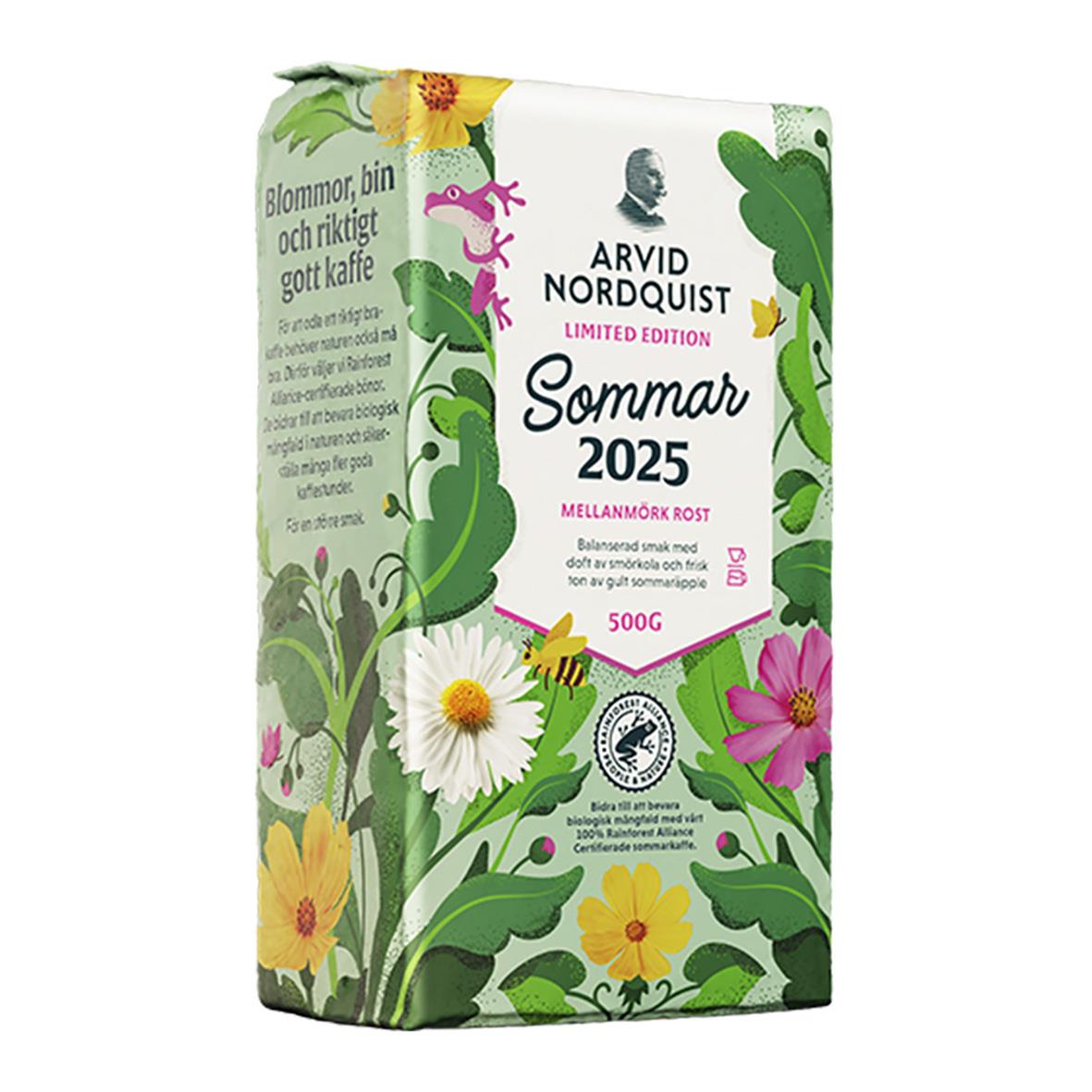 Kaffe Arvid Nordquist Sommar 2025 brygg 500g med blommor och gröna blad på förpackningen