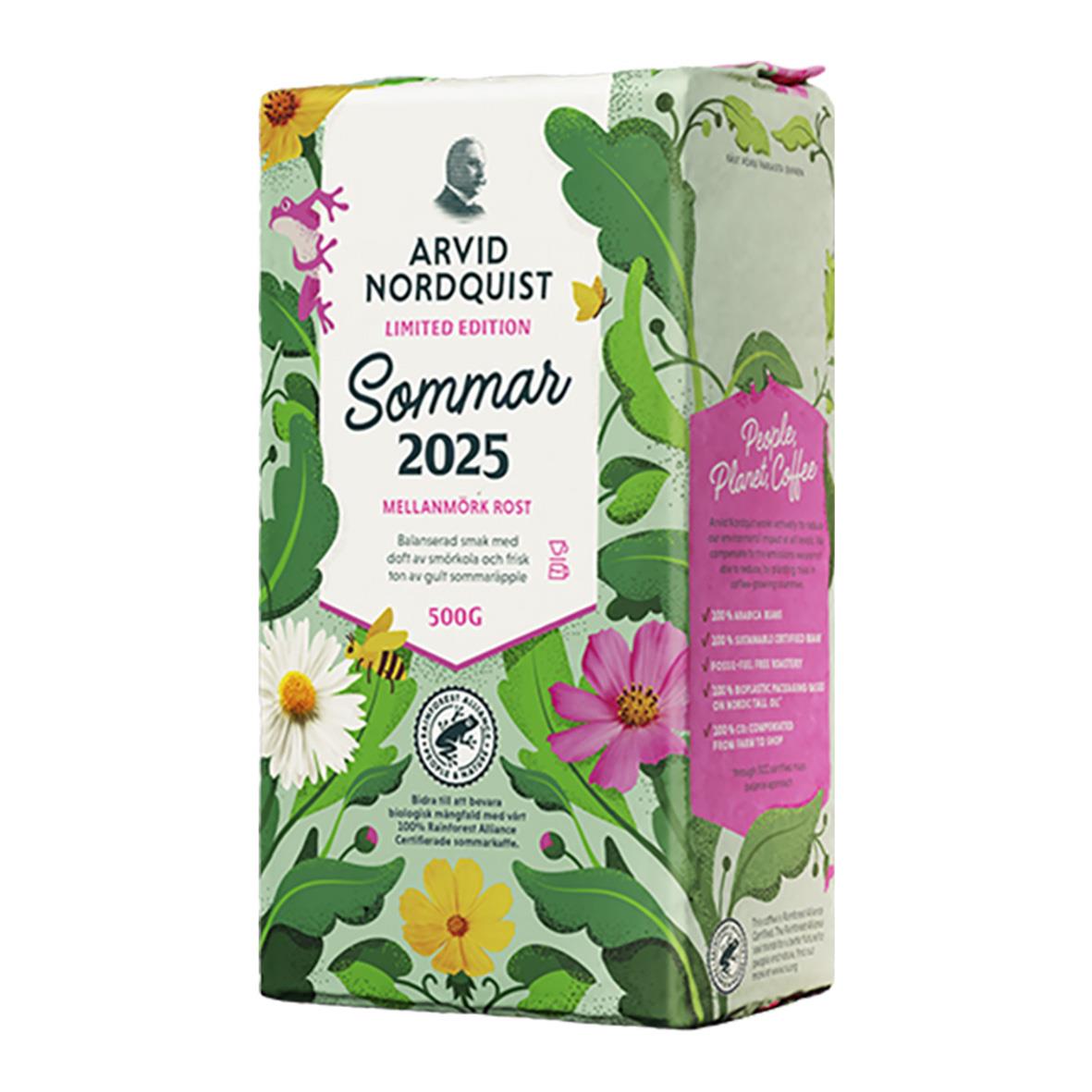 Kaffe Arvid Nordquist Sommar 2025 brygg 500g med blommor och gröna blad på förpackningen
