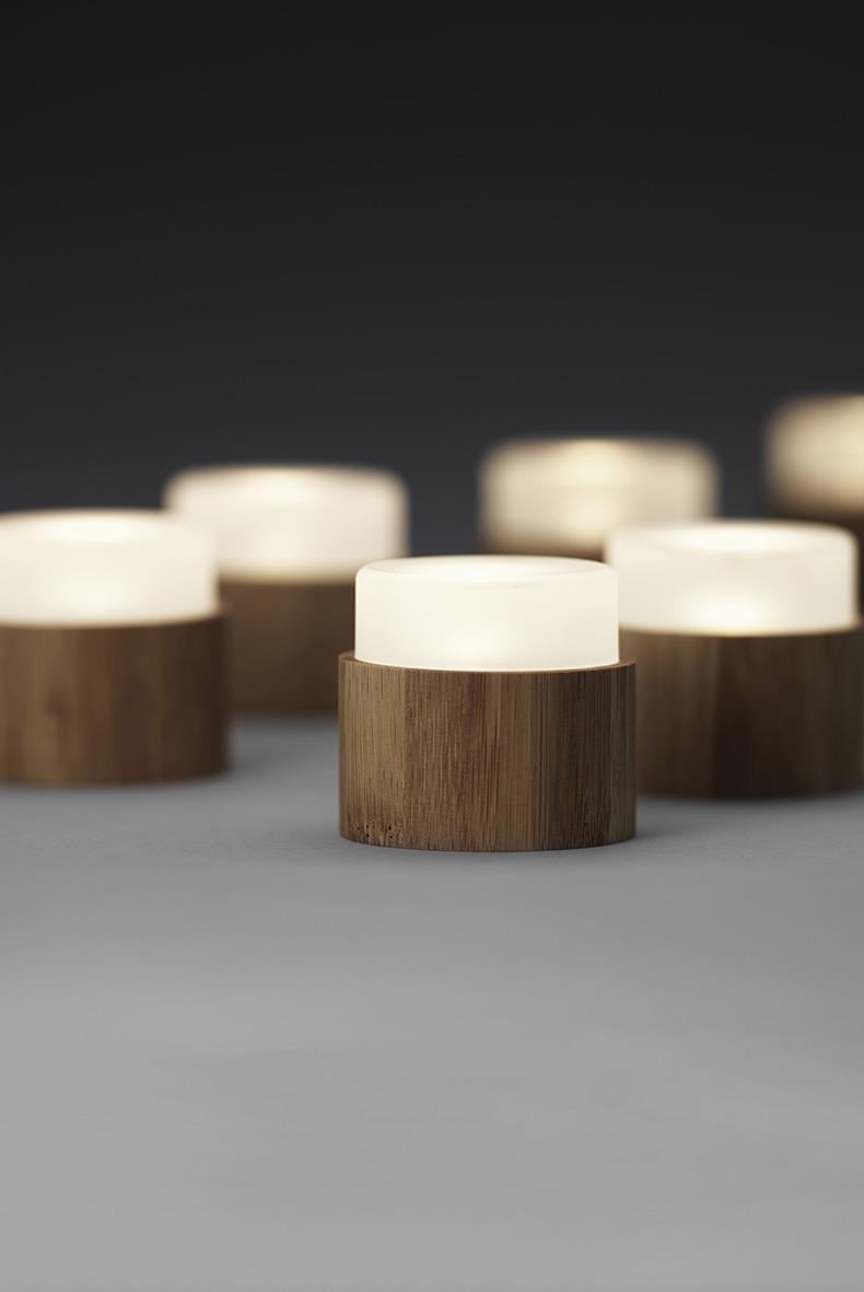 LED-ljushållare i bambu med vitt ljus, små och moderna