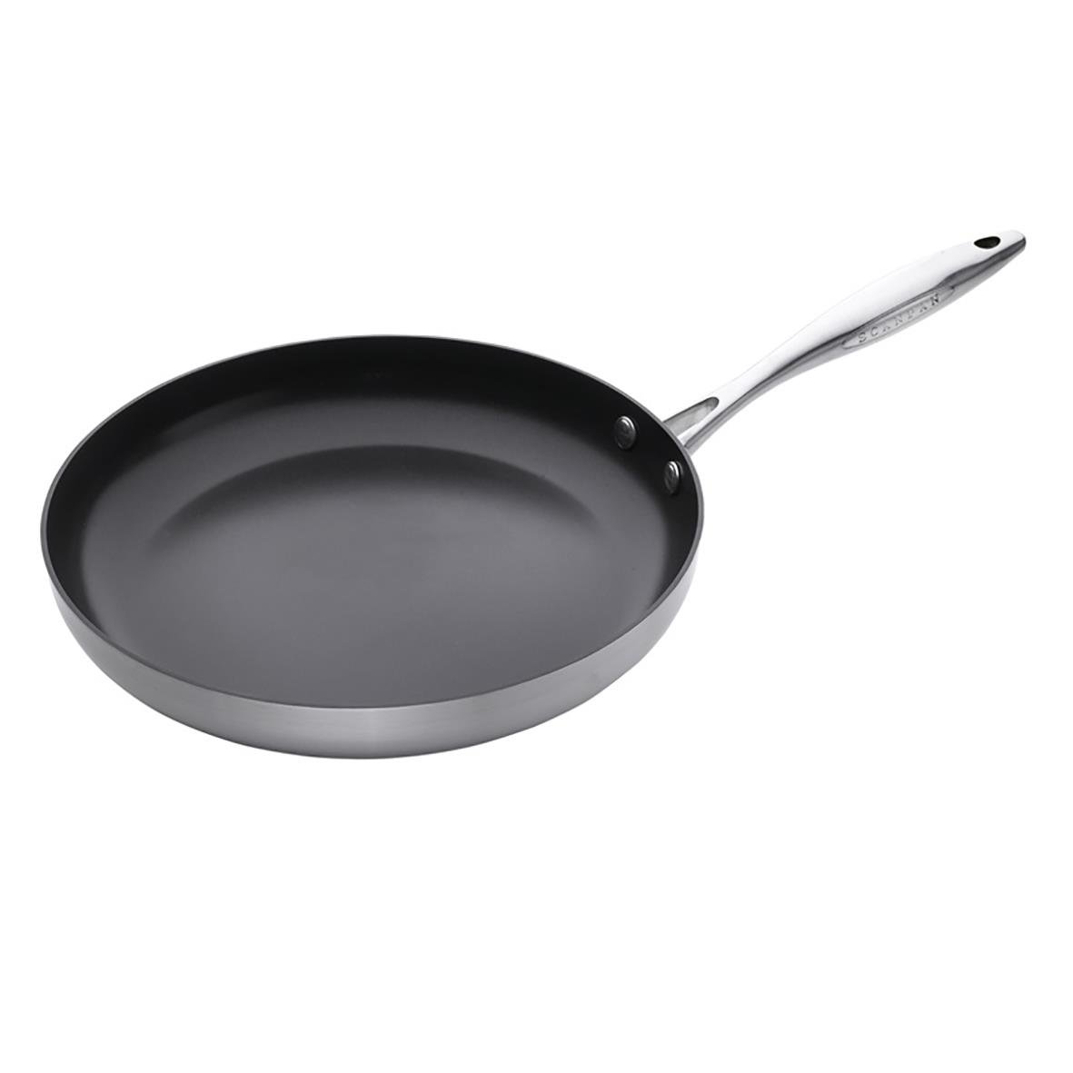 Stekpanna Scanpan CTX Ø32cm med svart non-stick yta och metallhandtag