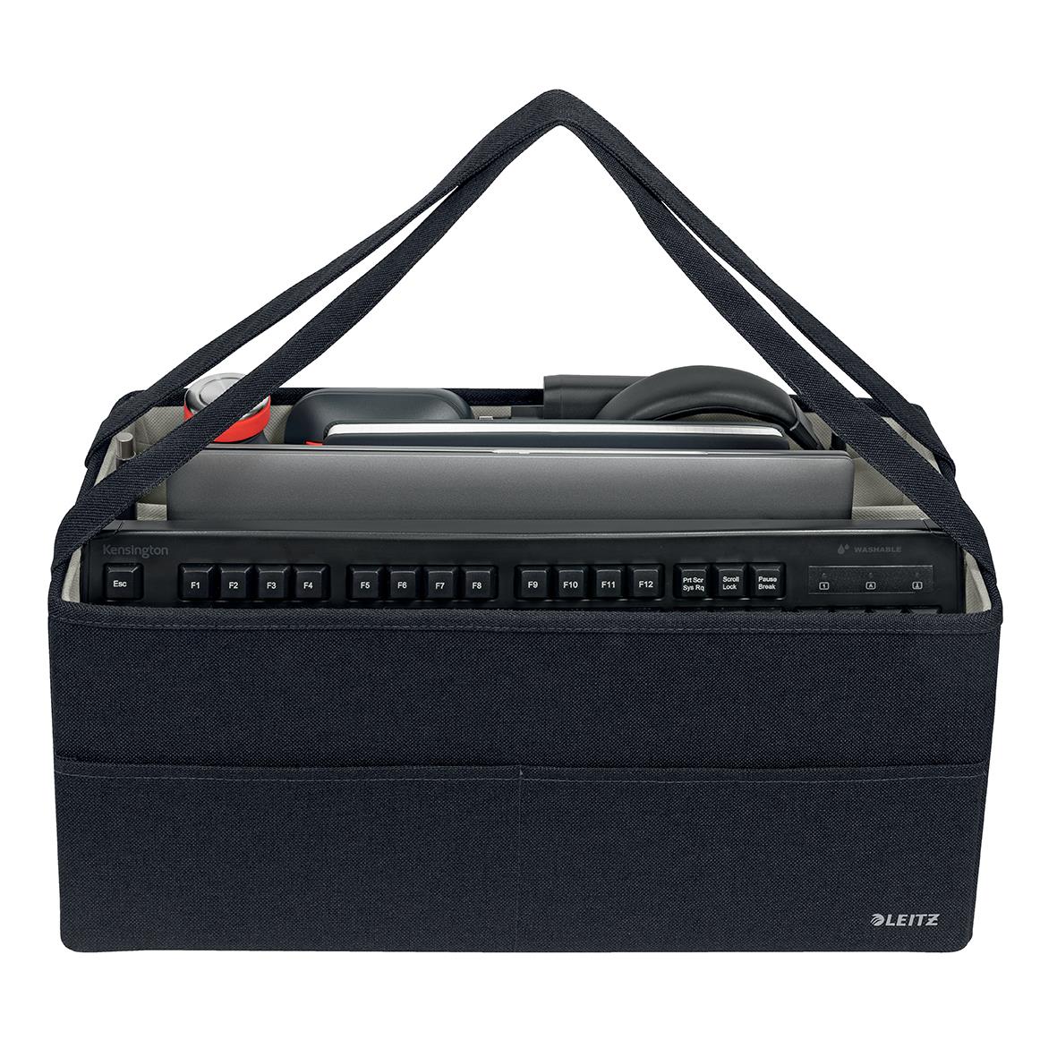 Grå tygklädd mobilförvaring från Leitz med handtag och organiserade utrymmen för kontorstillbehör